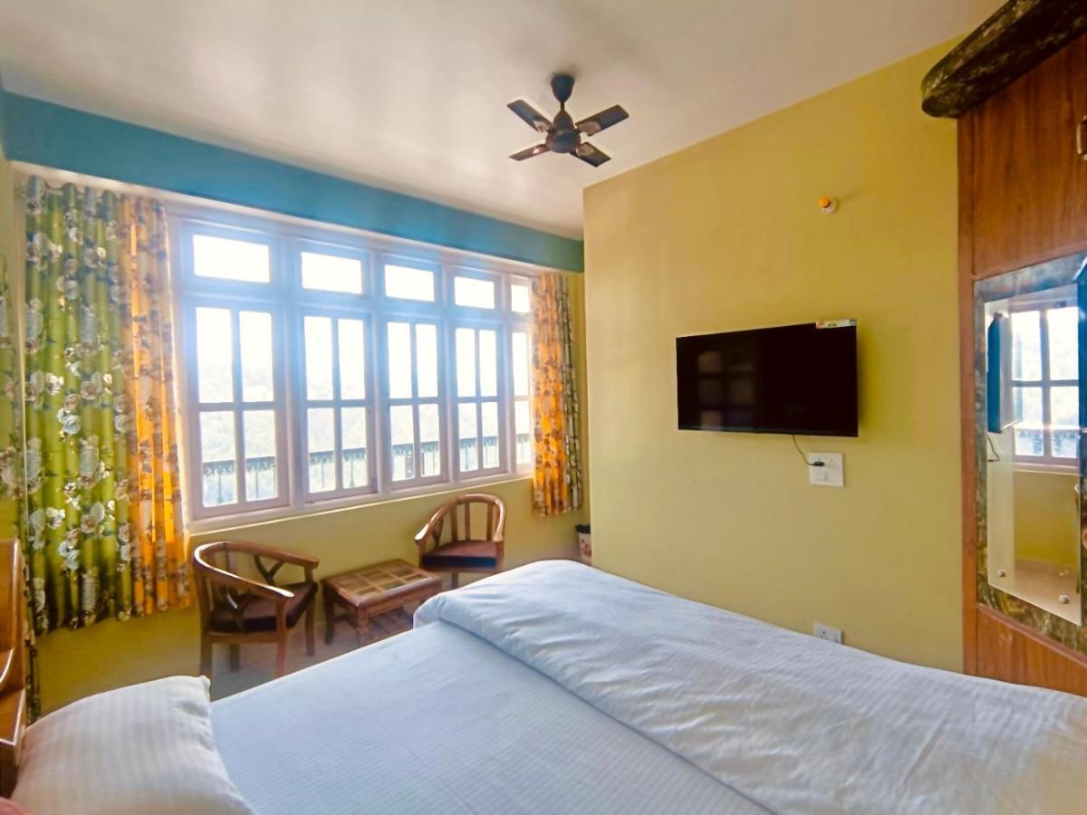 Partners Shimla Hostel ภายนอก รูปภาพ